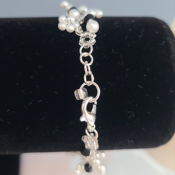 Handmade Silver-Toned Beaded Dainty Flower Earrings Bracelet - Picture 6 of 7